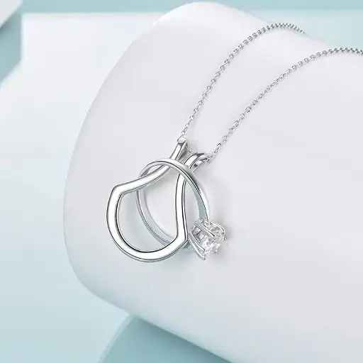 Stainless Steel U-Shaped Ring Holder Necklace – Minimalist Pendant for Everyday Use