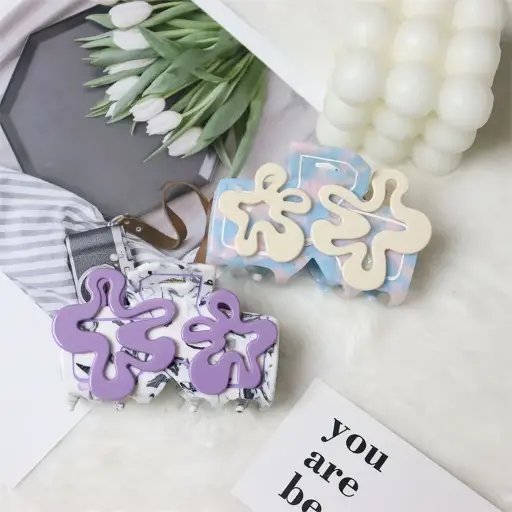 Korean-Inspired Purple Acetate Flower Hair Claw – Chic & Sweet Designer Hair Clutcher for Women