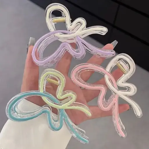 Colorful Butterfly Hair Claw Clips – Hollow Plastic Spring Hair Accessories for Girls