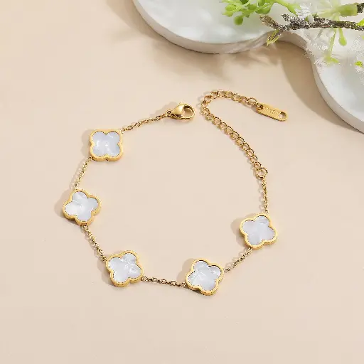 Adjustable Four-Leaf Clover Bracelet – 18K Gold Plated Stainless Steel with White Shell Inlay