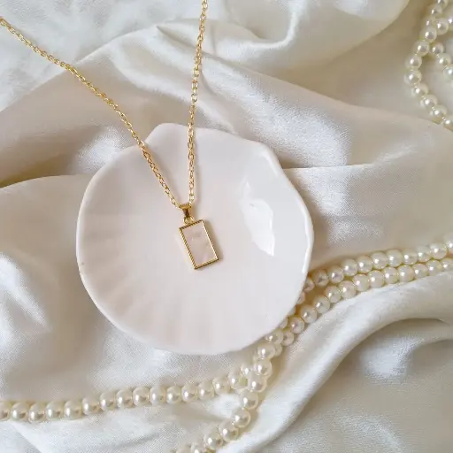 Luna Frame Necklace